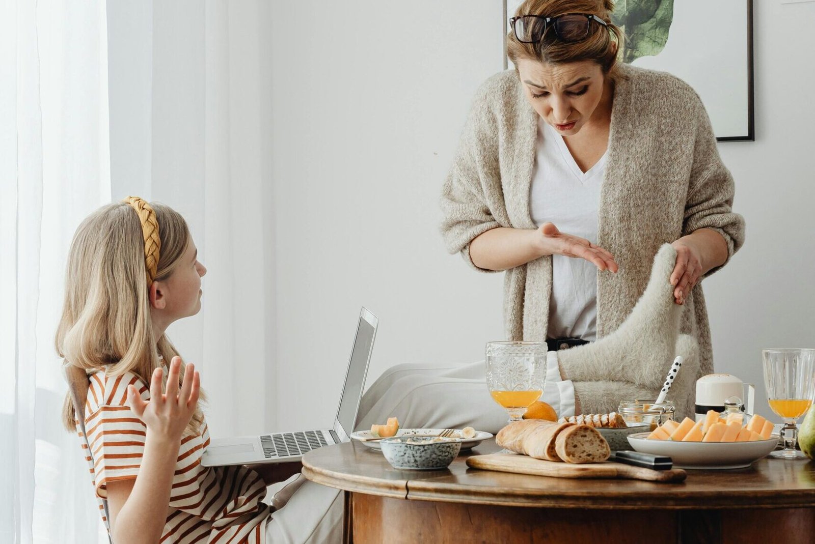 Konflikte im Familienalltag lösen: Wie der autoritative Erziehungsstil hilft